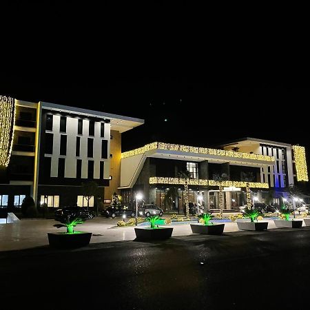 Deluxe Resort And Spa Koplik Екстериор снимка