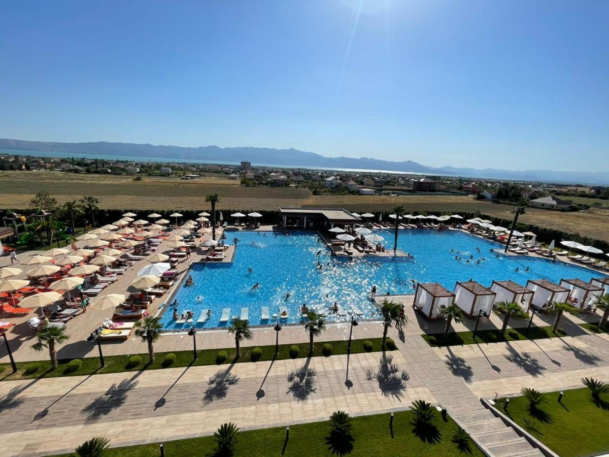 Deluxe Resort And Spa Koplik Екстериор снимка