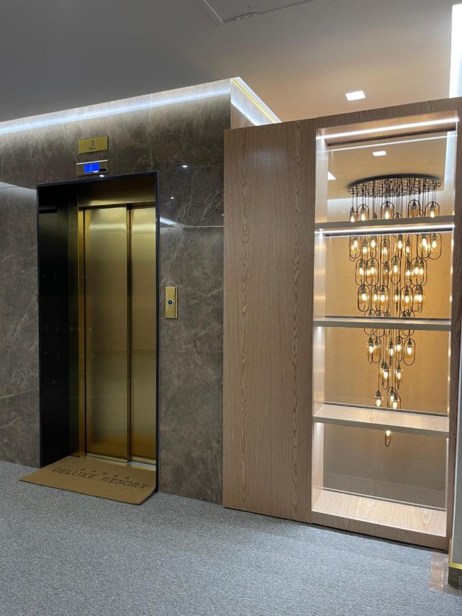 Deluxe Resort And Spa Koplik Екстериор снимка