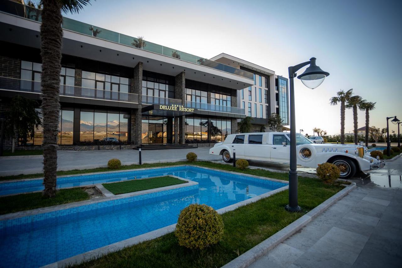 Deluxe Resort And Spa Koplik Екстериор снимка
