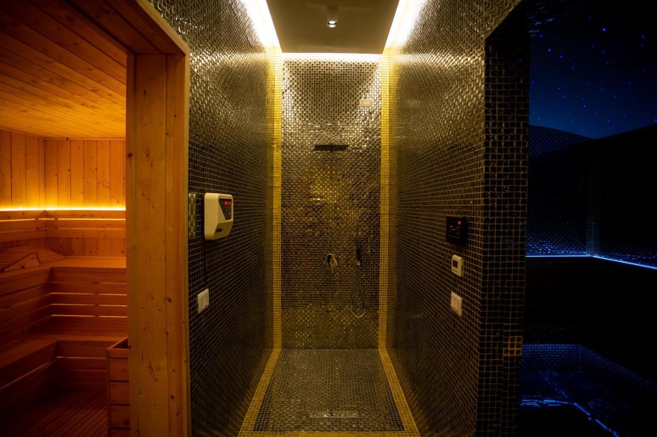Deluxe Resort And Spa Koplik Екстериор снимка